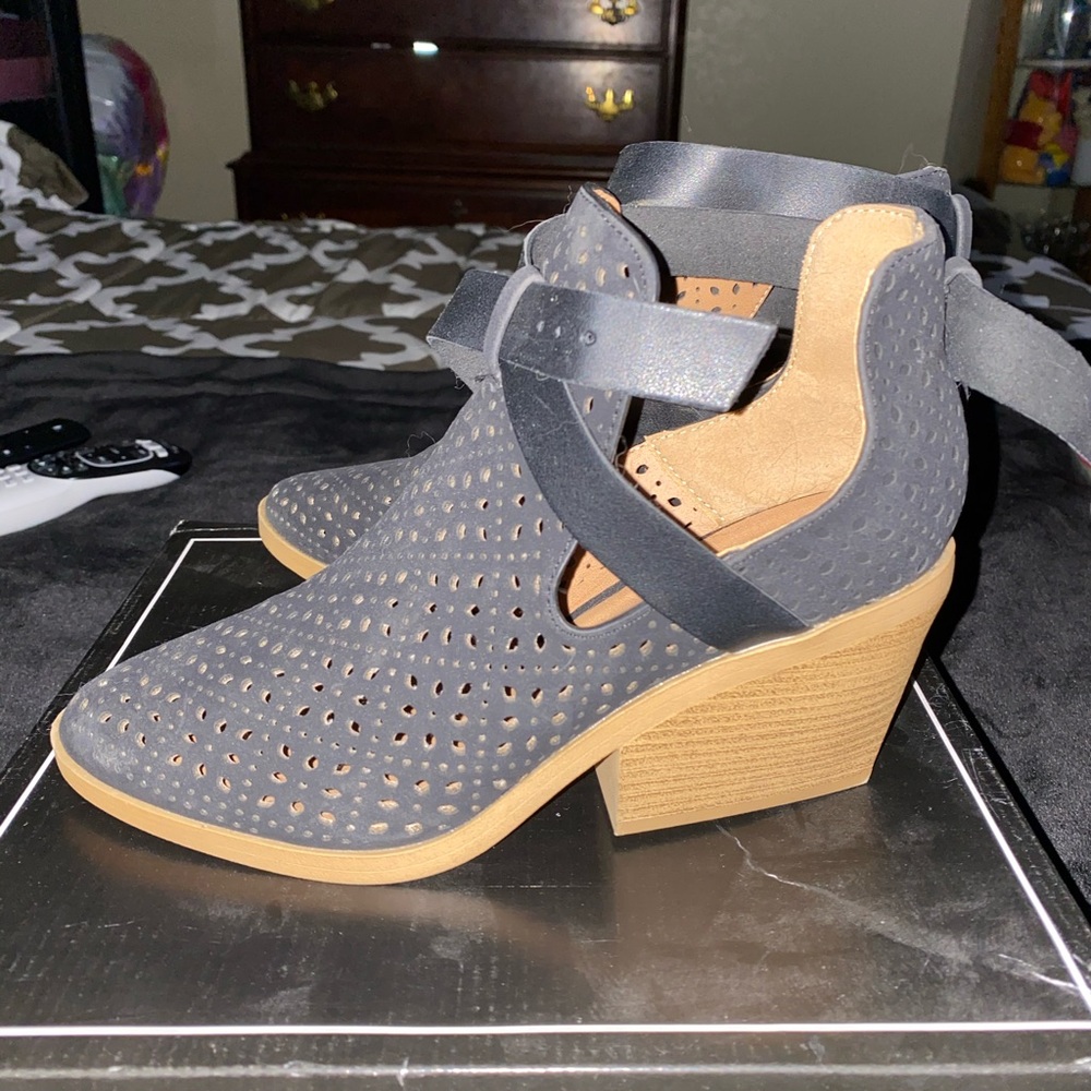 Bootie - Picture 2 of 3